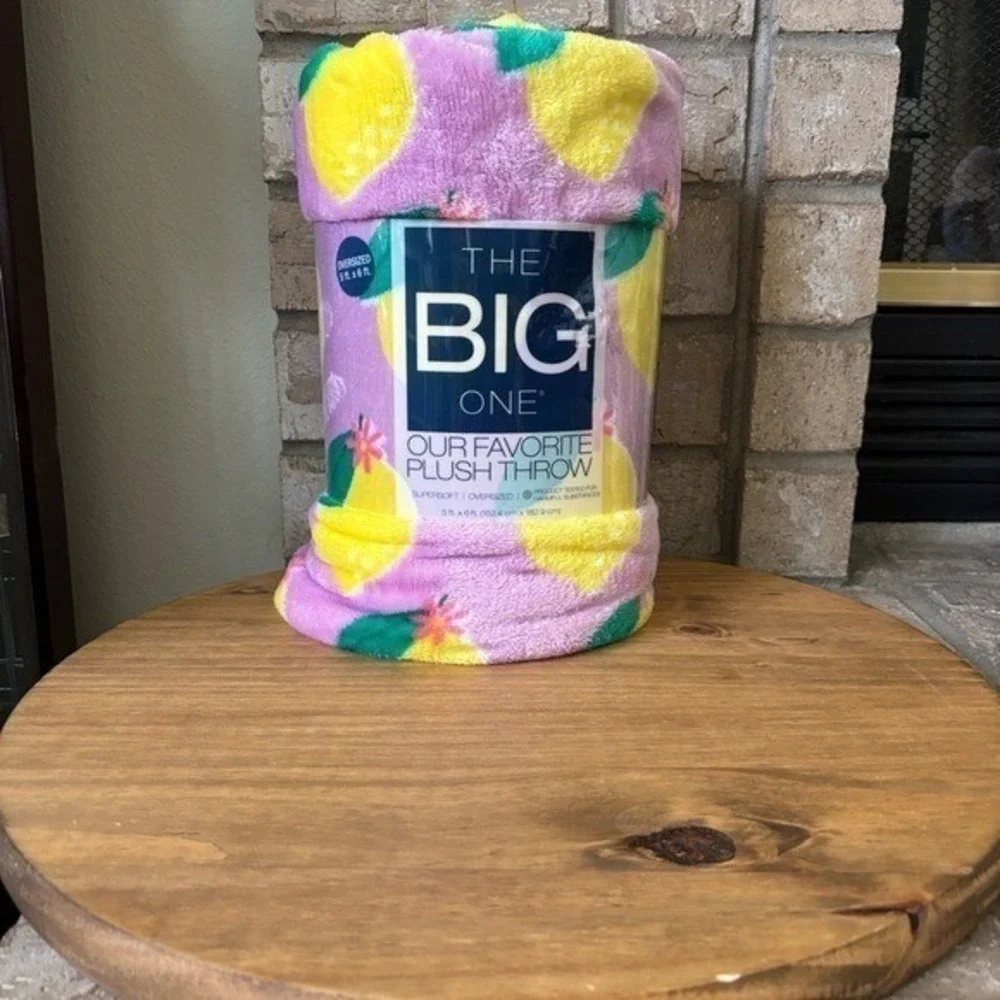 The Big One Lemon Lavender Summer Oversized Super Soft Plush Throw 5ft X 6ft NEW